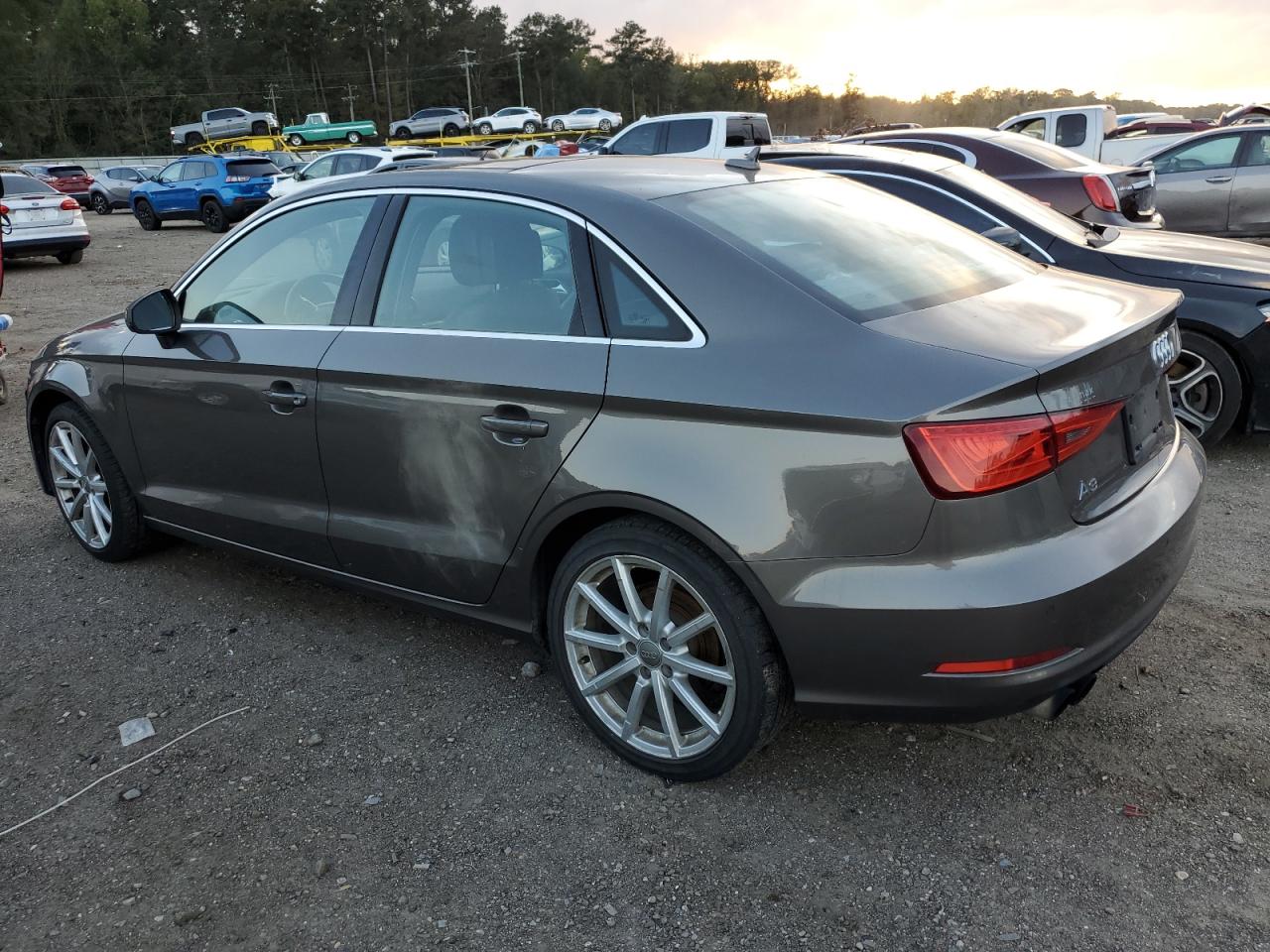 VIN WAUACGFF8F1044151 2015 AUDI A3 no.2