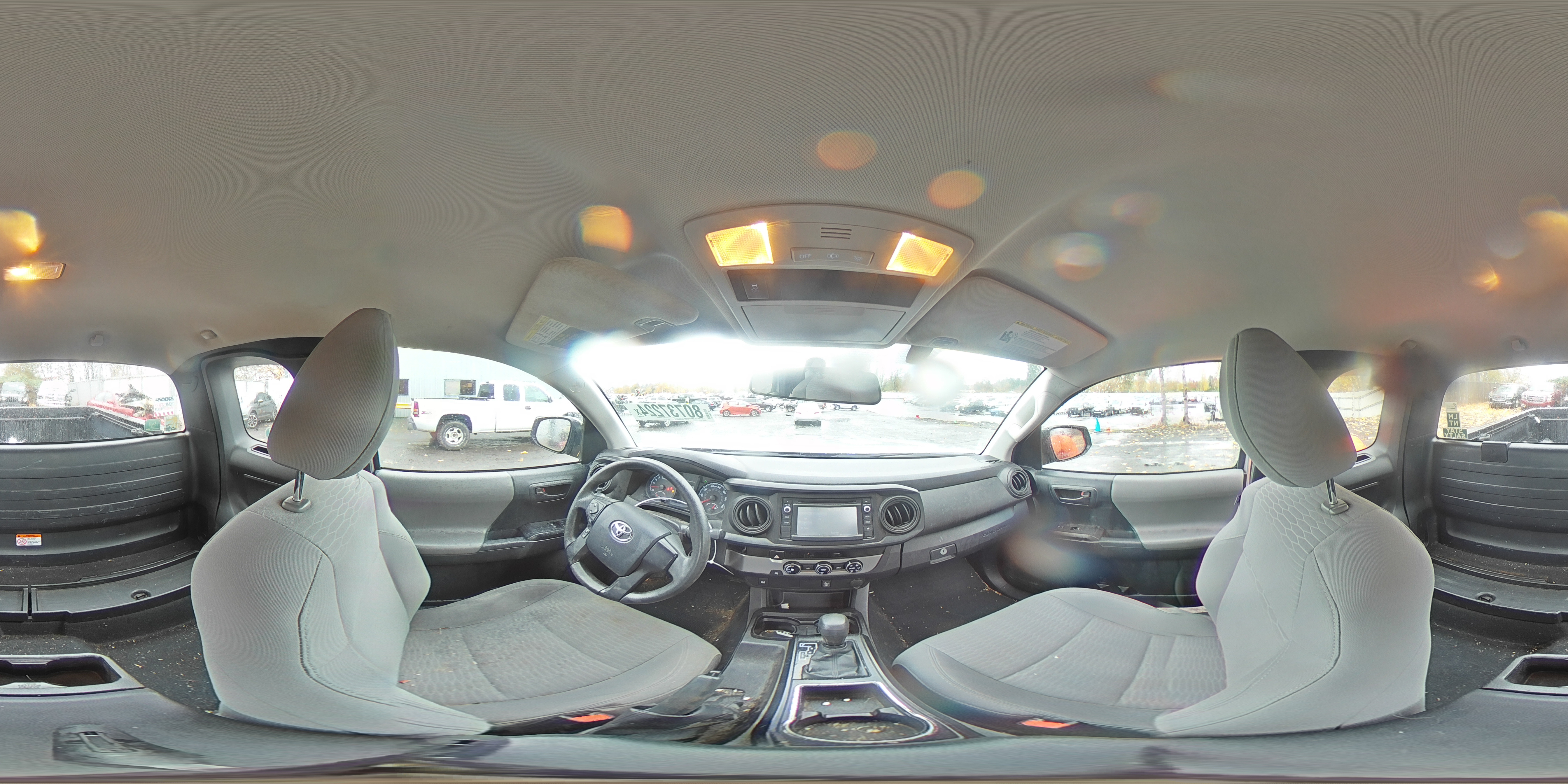 2016 Toyota Tacoma - Image 13