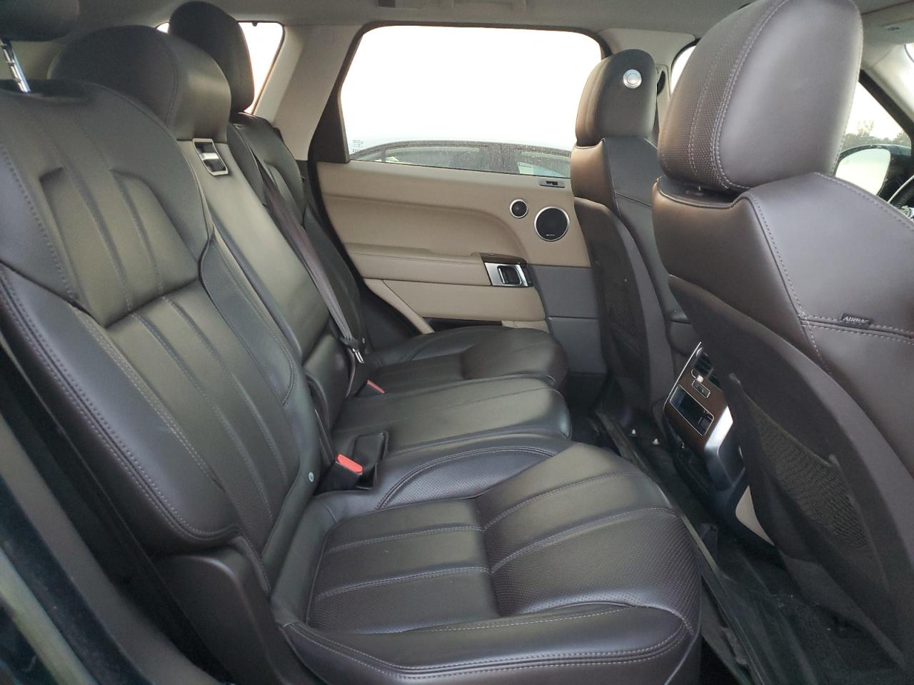 2015 Land Rover Range Rover - Image 11