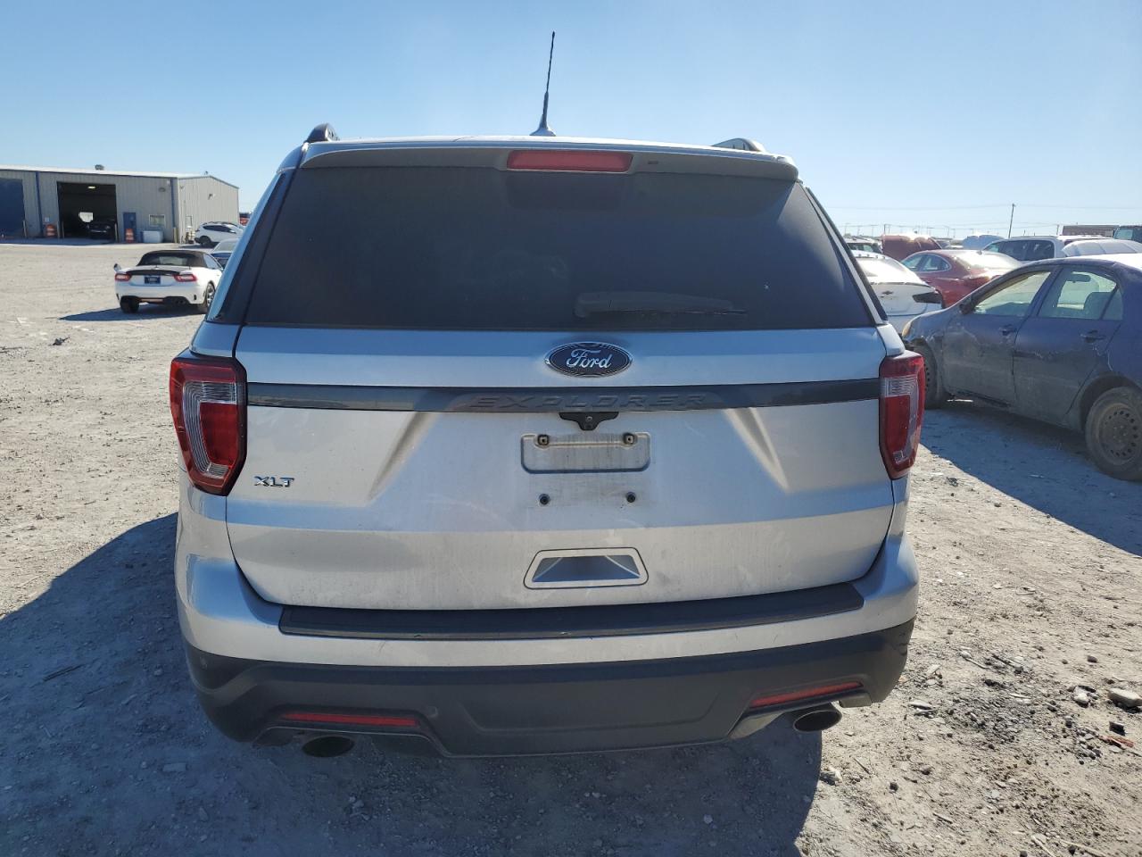 2018 Ford Explorer - Image 6