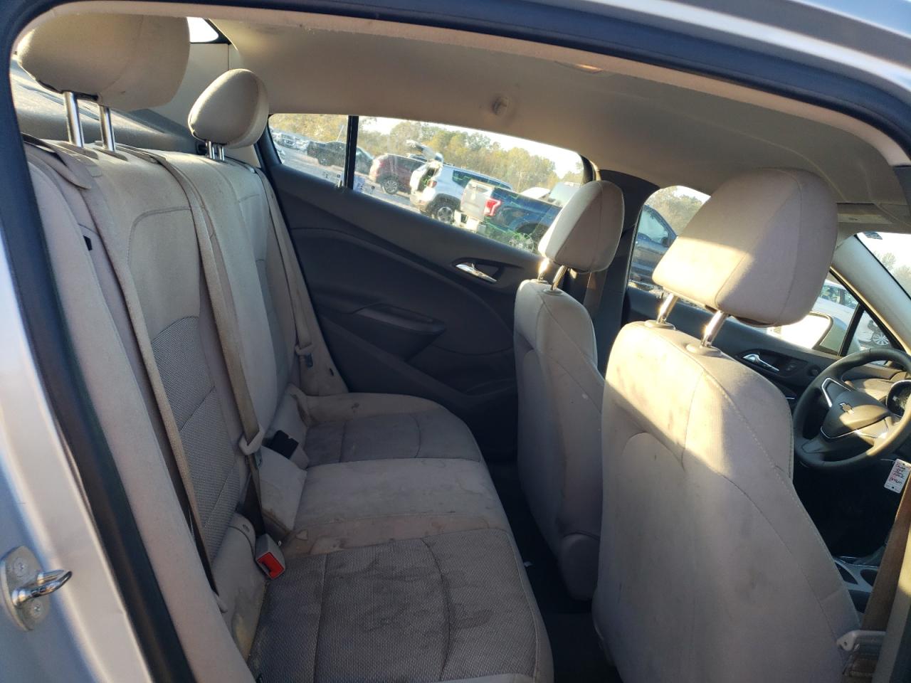 2018 Chevrolet Cruze - Image 11