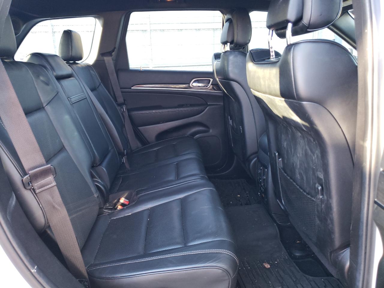 2014 Jeep Grand Cherokee - Image 11