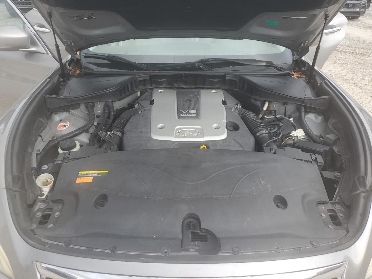 2013 Infiniti M - Image 11