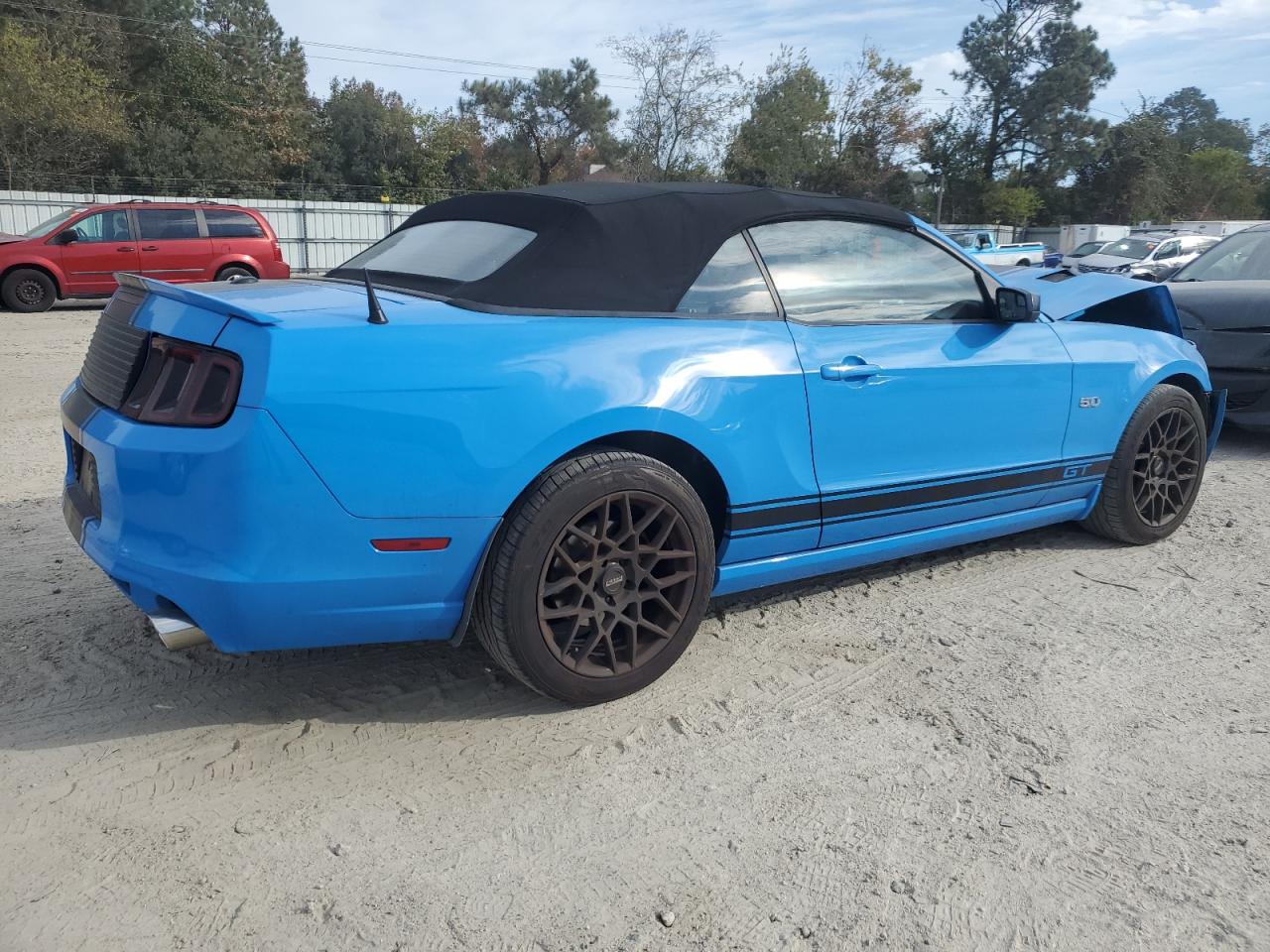 2013 Ford Mustang - Image 3