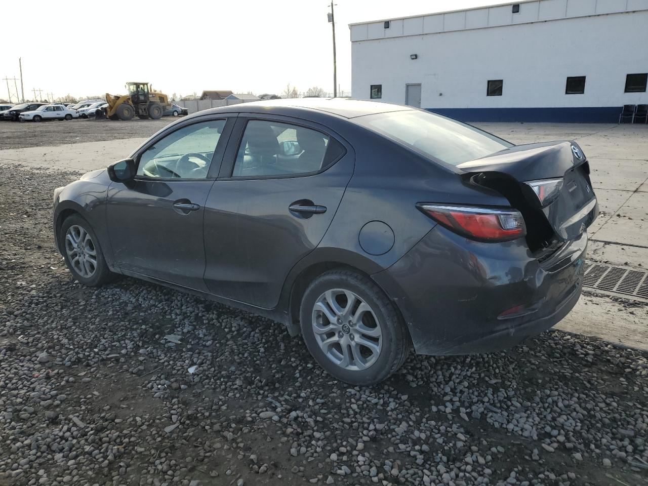 VIN 3MYDLBYVXJY312503 2018 TOYOTA YARIS no.2