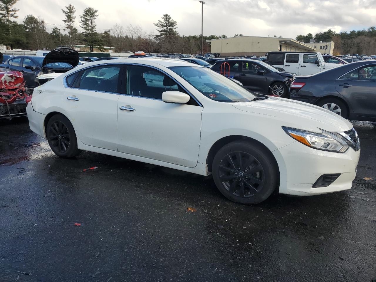 2018 Nissan Altima - Image 4