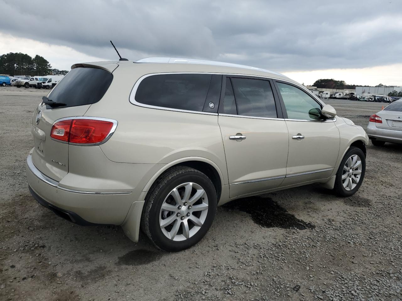 VIN 5GAKRCKD4FJ331703 2015 BUICK ENCLAVE no.3