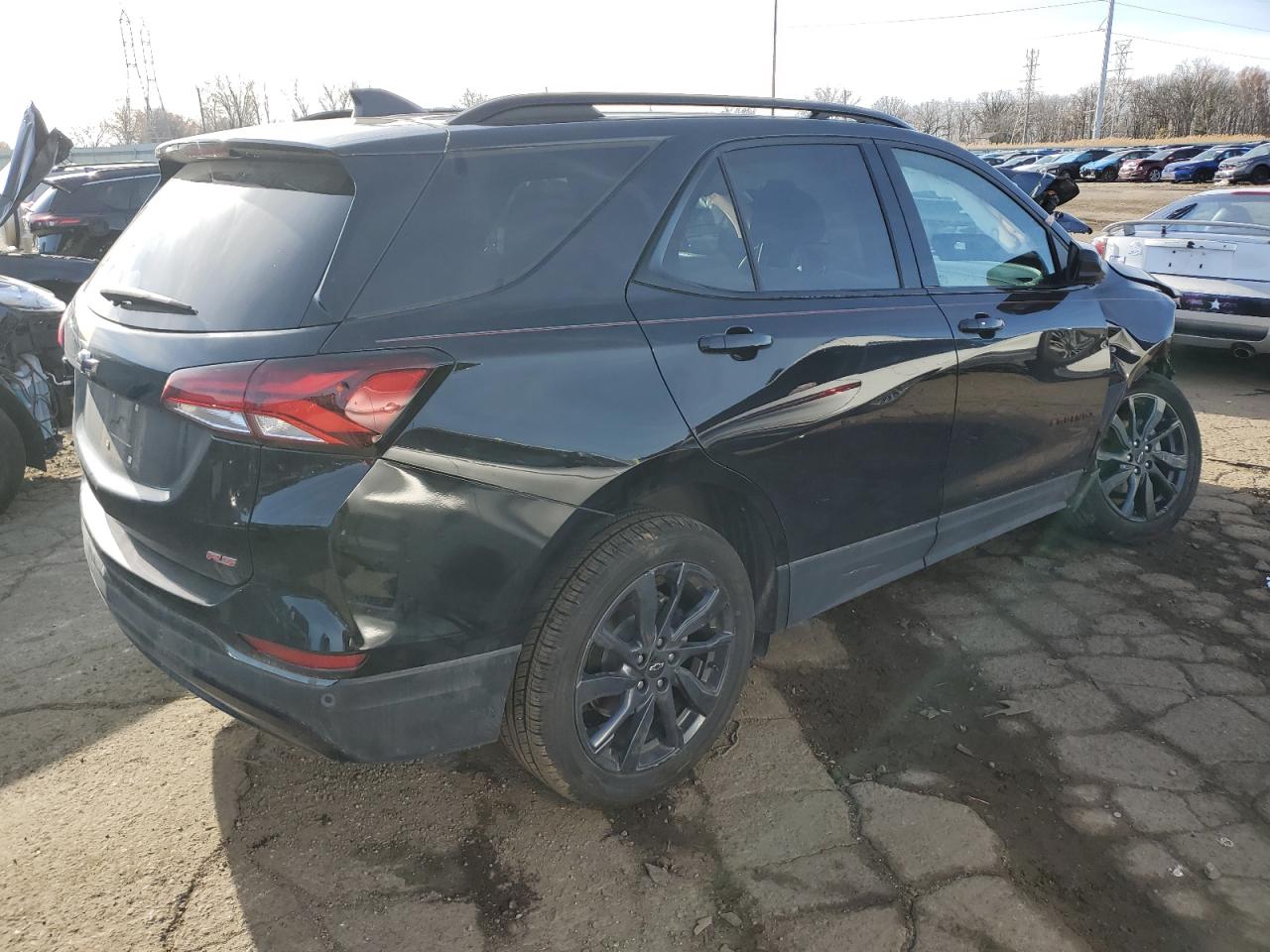 2022 Chevrolet Equinox - Image 3