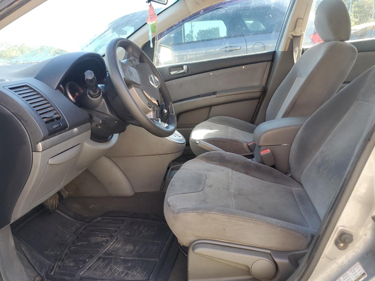 2009 Nissan Sentra - Image 7