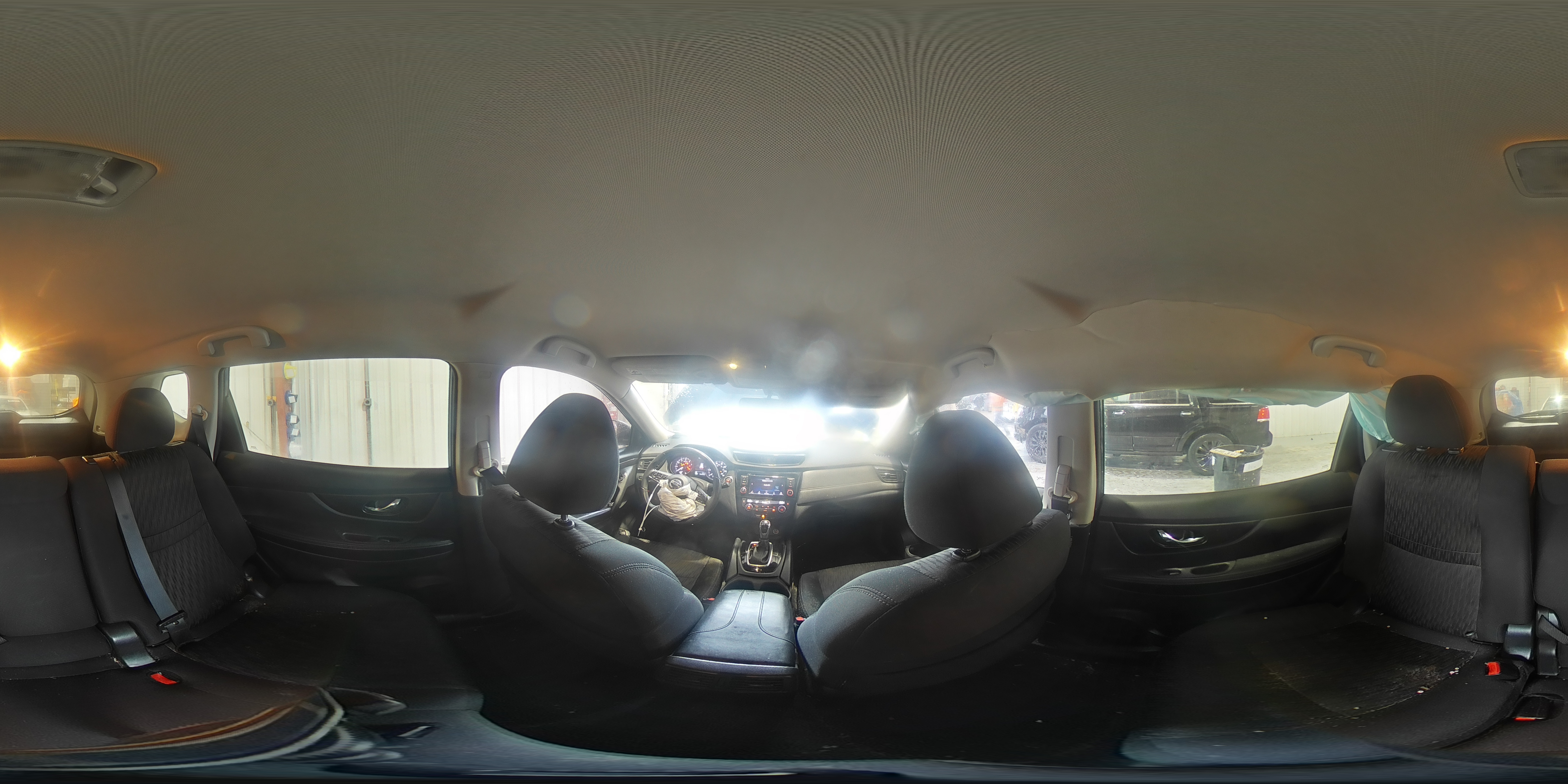 2019 Nissan Rogue - Image 13