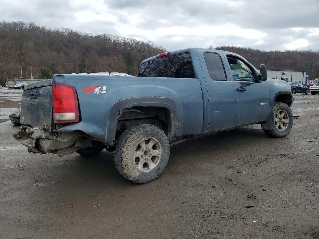 2010 GMC Sierra - Image 3