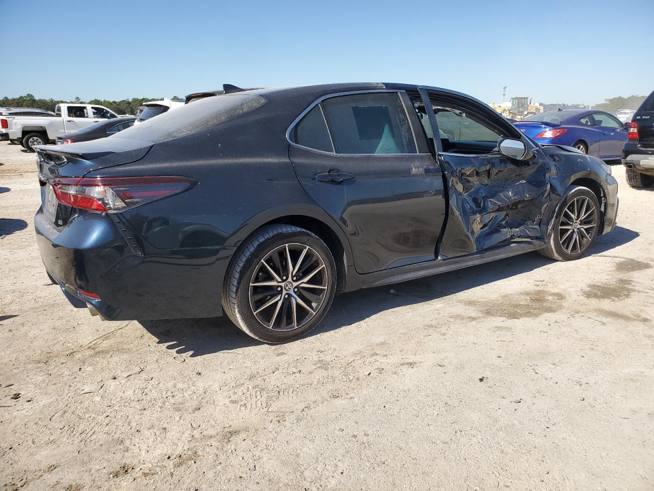 2021 Toyota Camry - Image 3