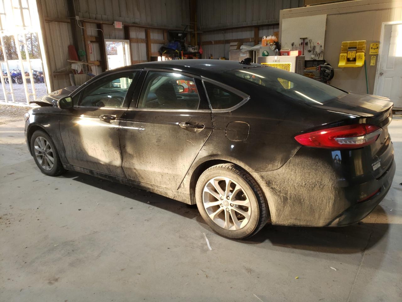 2020 Ford Fusion - Image 2