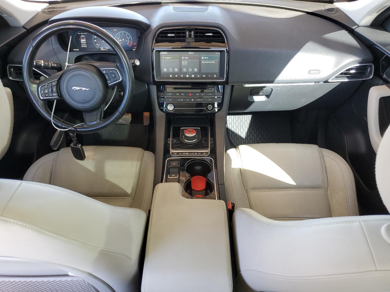 2017 Jaguar F-Pace - Image 8