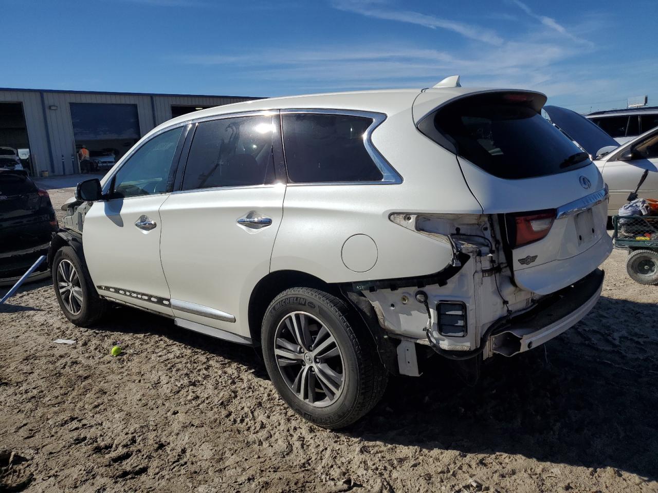2018 Infiniti QX60 - Image 2