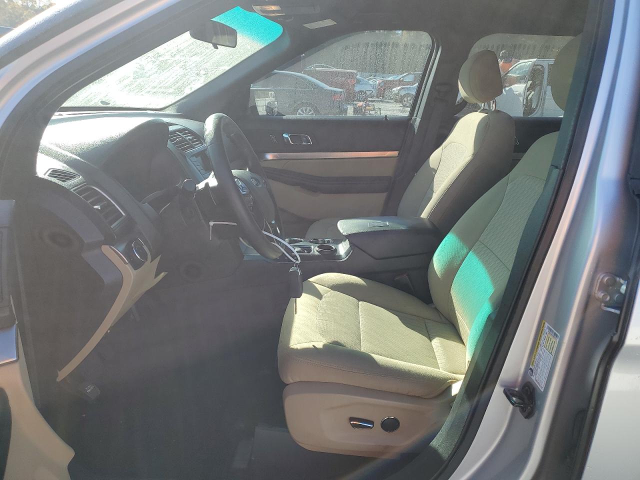 2017 Ford Explorer - Image 7