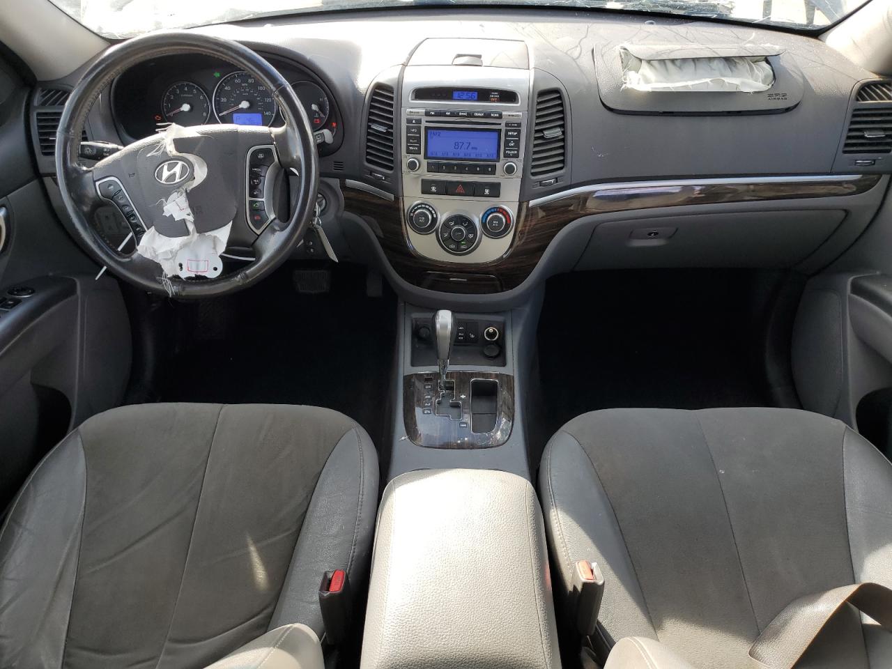 2011 Hyundai Santa Fe - Image 8
