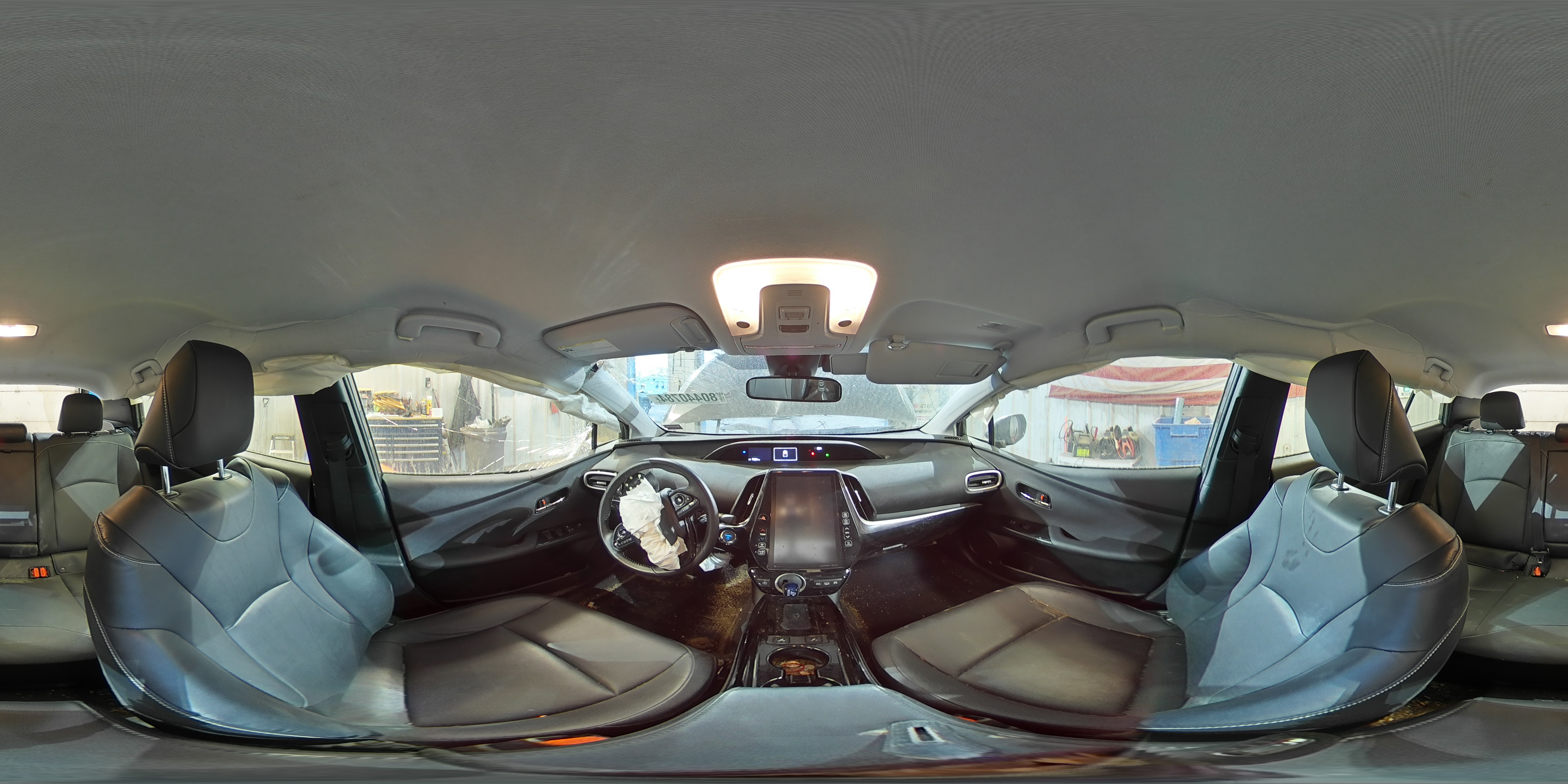 2022 Toyota Prius - Image 13