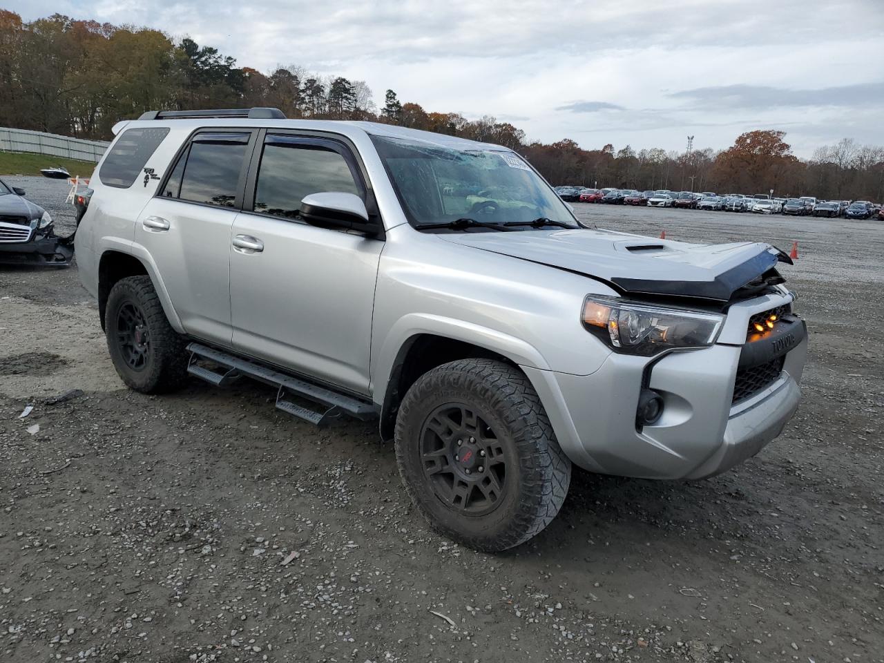 2019 Toyota 4Runner - Image 4
