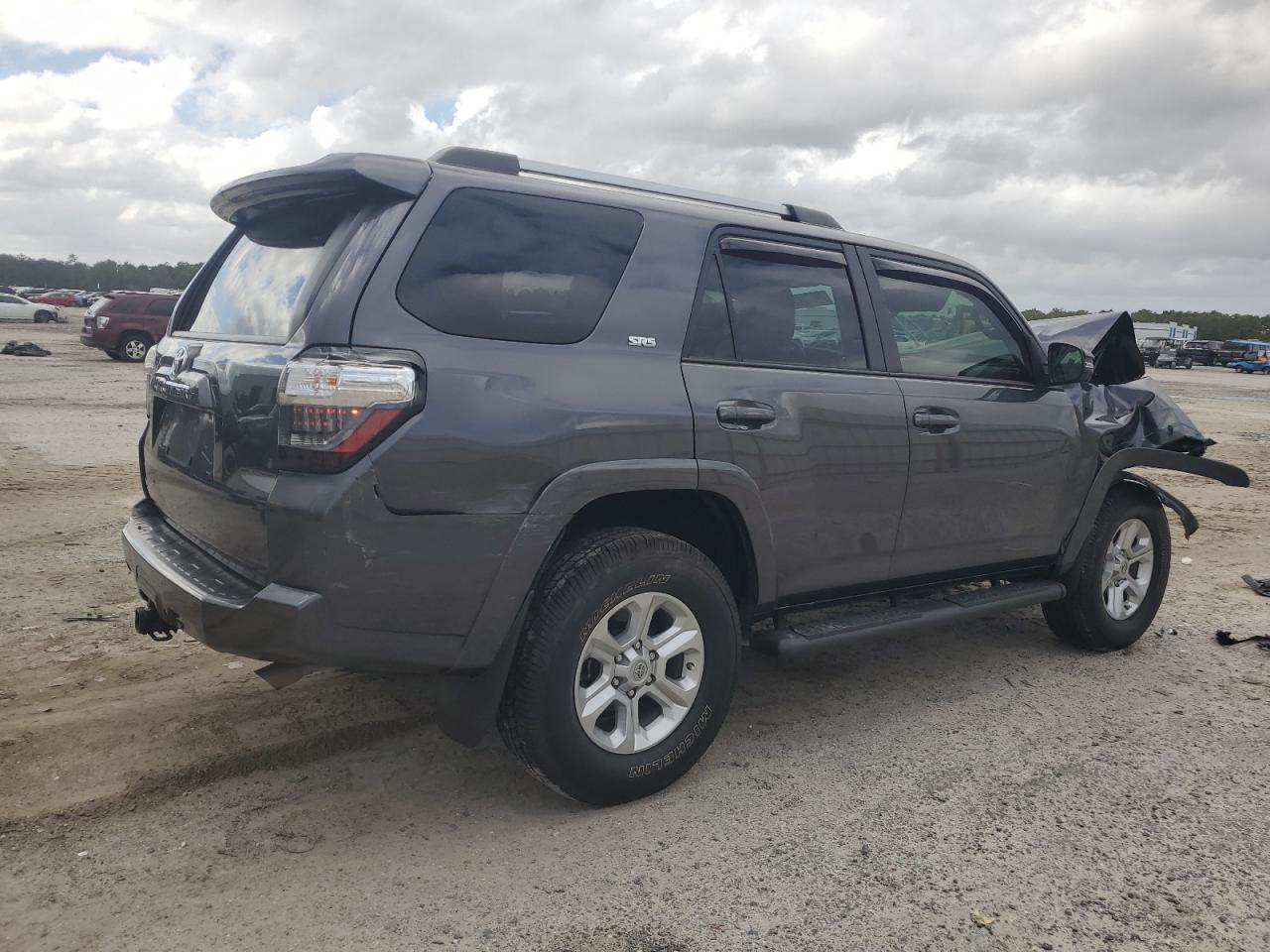 2020 Toyota 4Runner - Image 3
