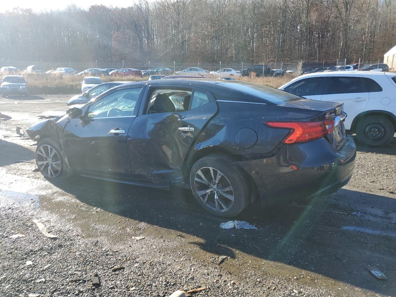 2017 Nissan Maxima - Image 2