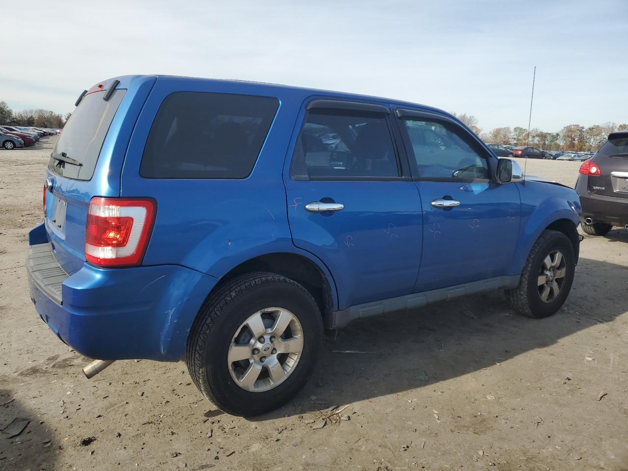 2011 Ford Escape - Image 3