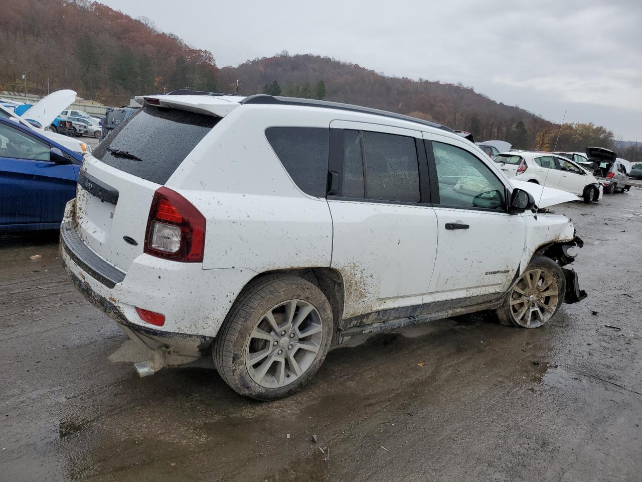 2016 Jeep Compass - Image 3