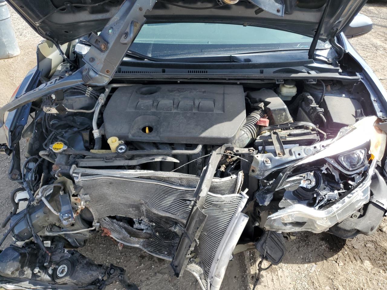 2015 Toyota Corolla - Image 13
