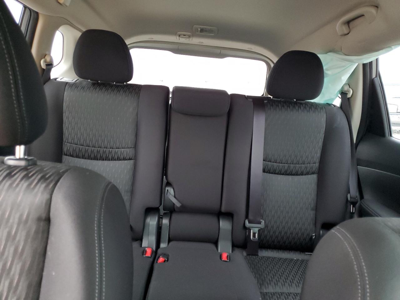 2020 Nissan Rogue - Image 10