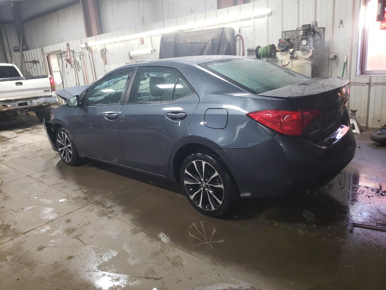 2018 Toyota Corolla - Image 2