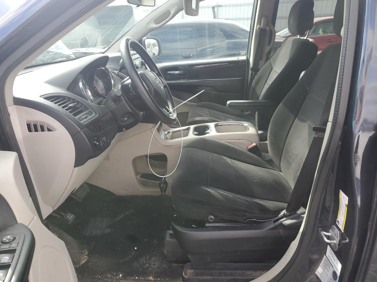 2013 Dodge Caravan - Image 7