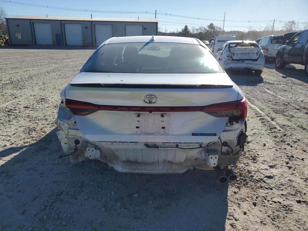 2019 Toyota Avalon - Image 6