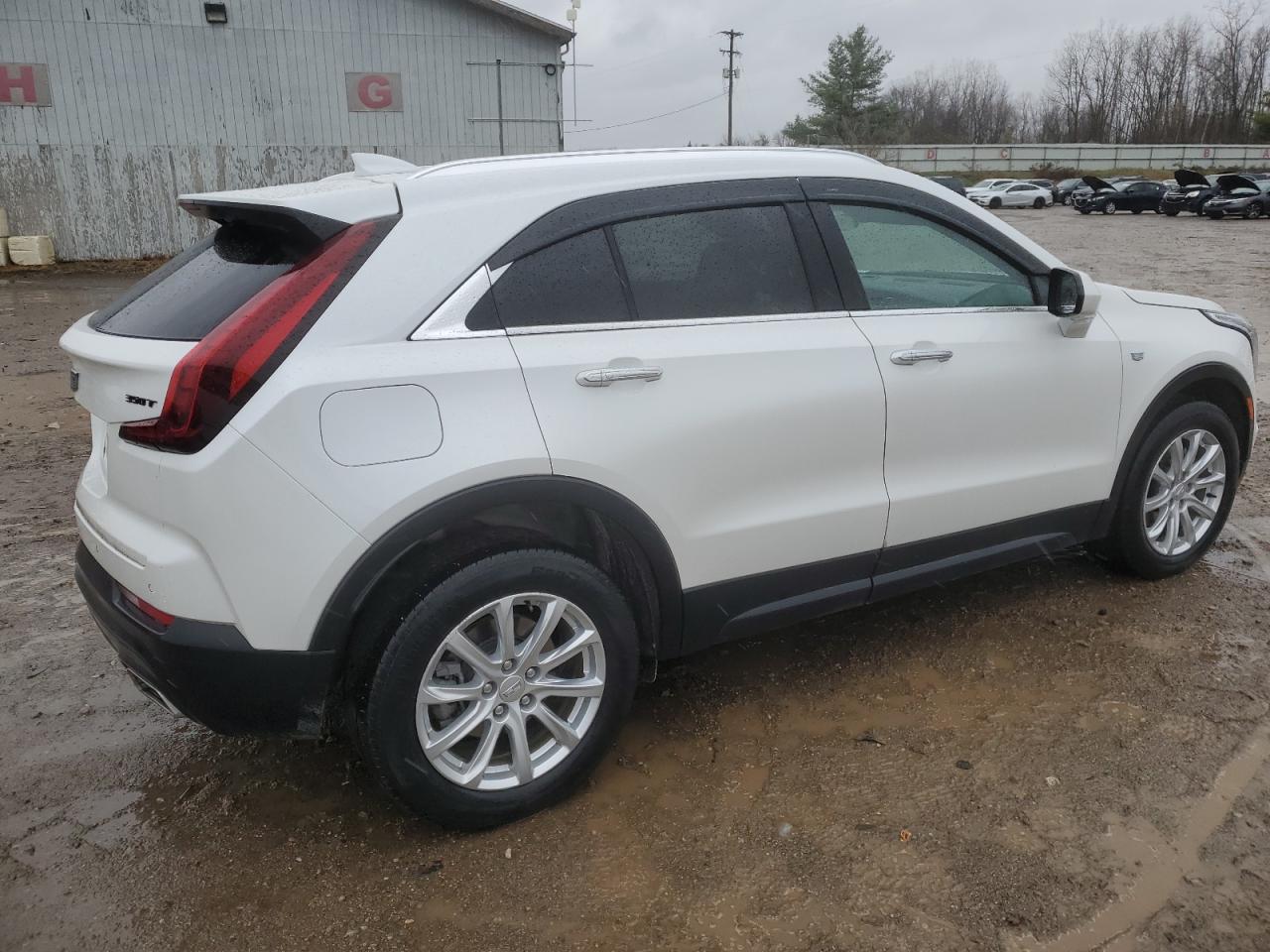 VIN 1GYFZBR43NF169994 2022 CADILLAC XT4 no.3