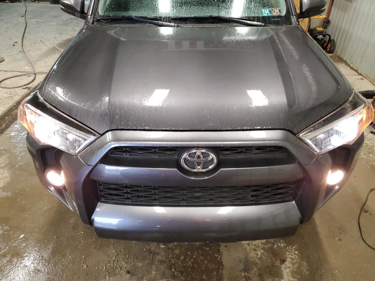 2015 Toyota 4Runner Sr5 VIN: JTEBU5JR9F5255244 Lot: 81812004