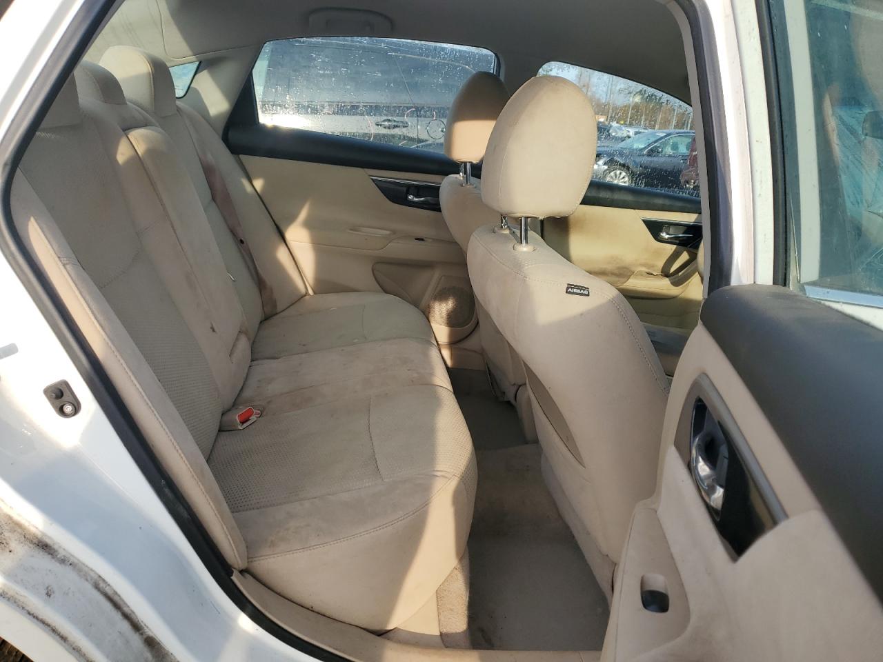2014 Nissan Altima - Image 10