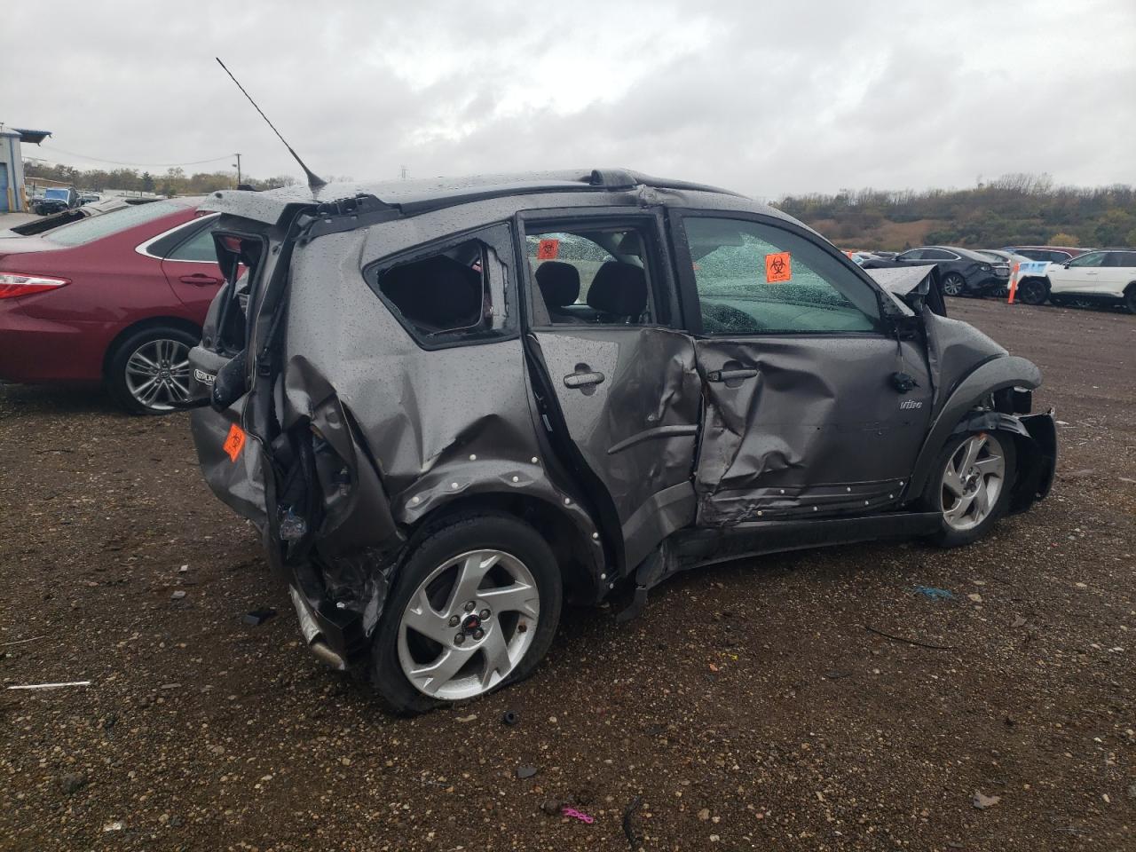 2005 Pontiac Vibe - Image 3