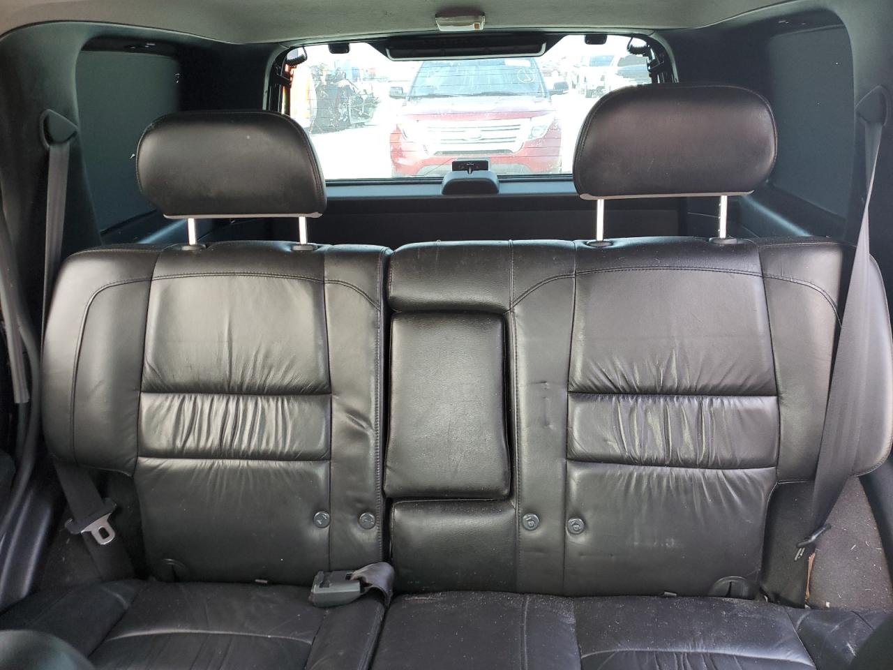2001 Infiniti QX4 - Image 10
