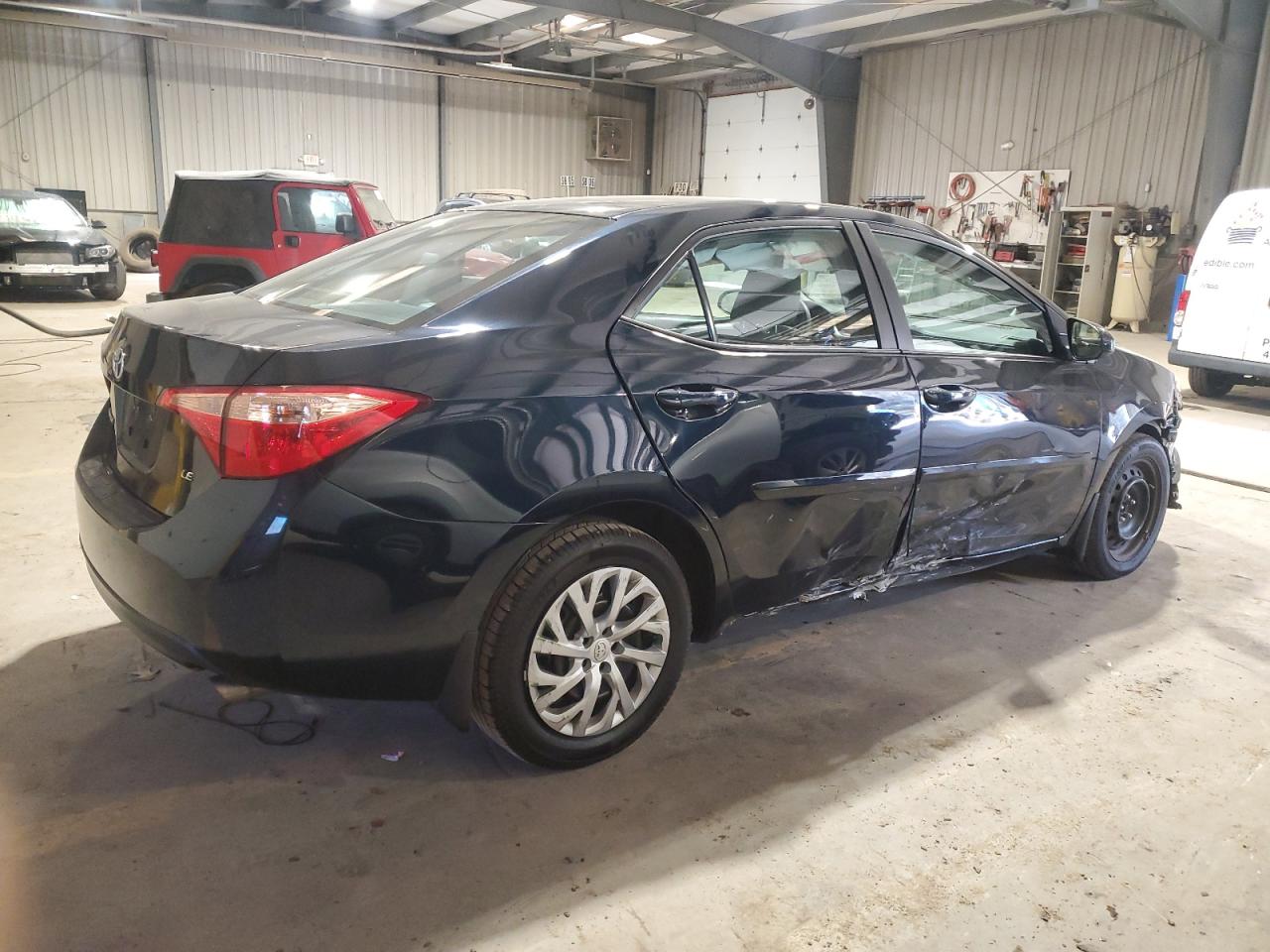 2018 Toyota Corolla - Image 3