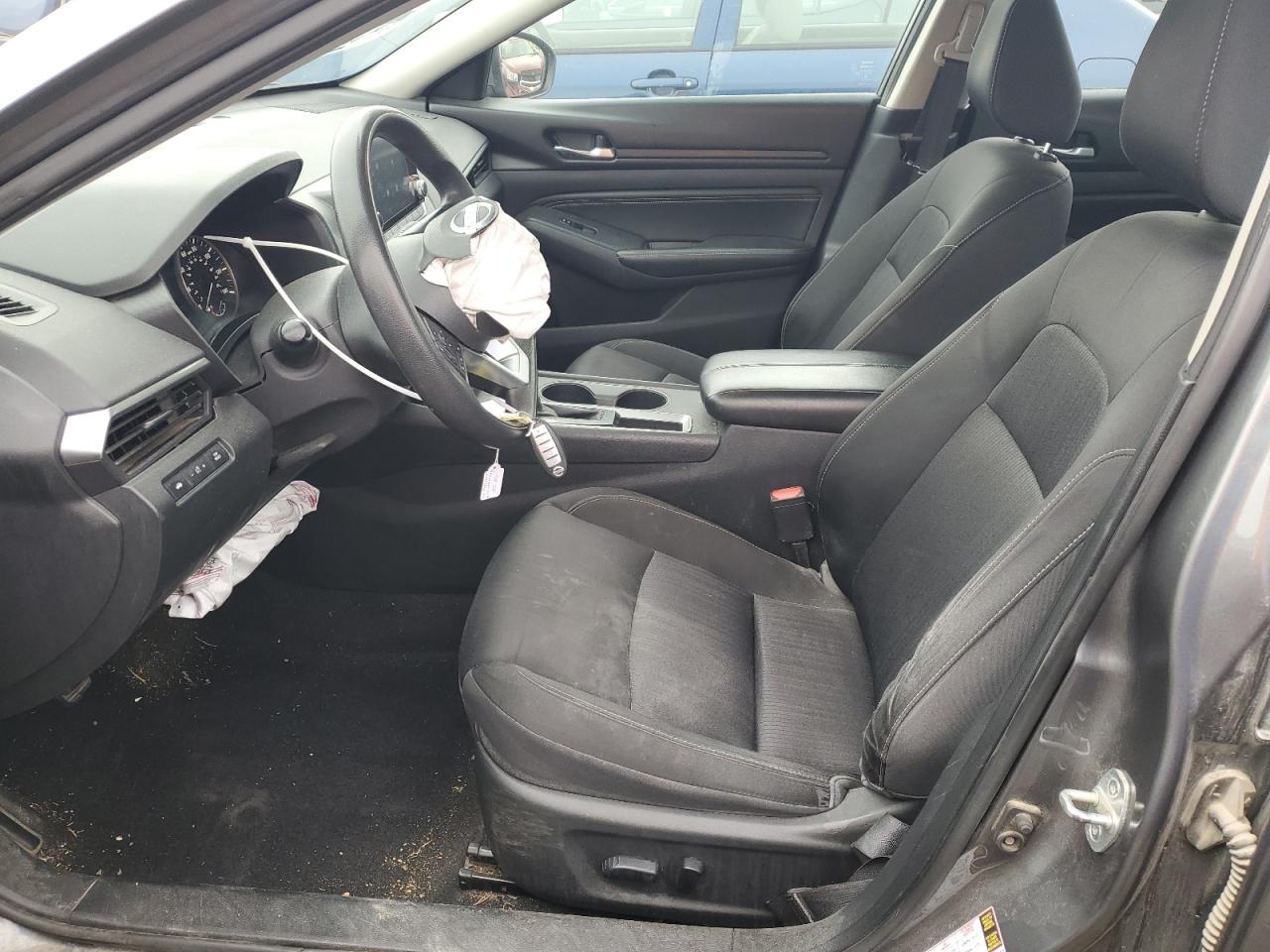 2019 Nissan Altima - Image 7