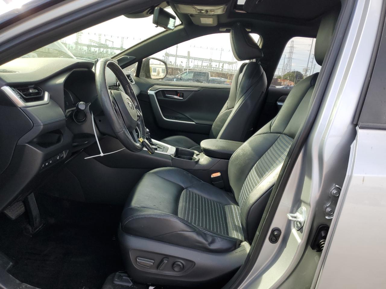 2019 Toyota RAV 4 - Image 7