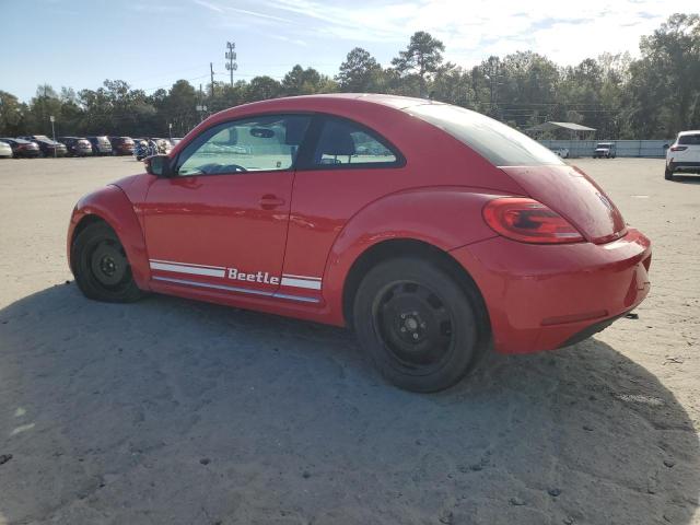  VOLKSWAGEN BEETLE 2012 Червоний