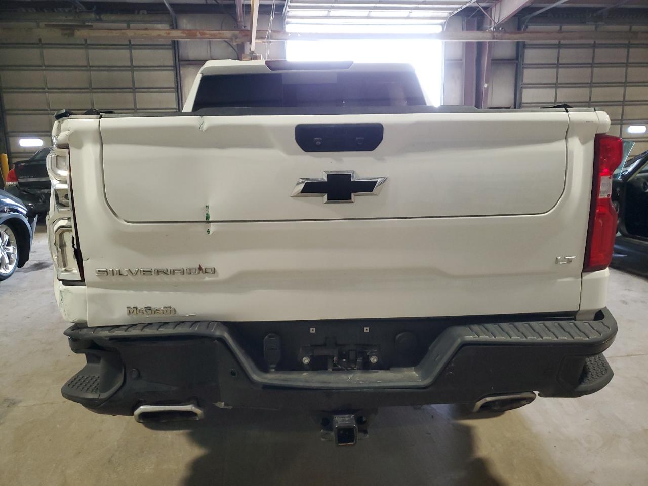 2021 Chevrolet Silverado - Image 6