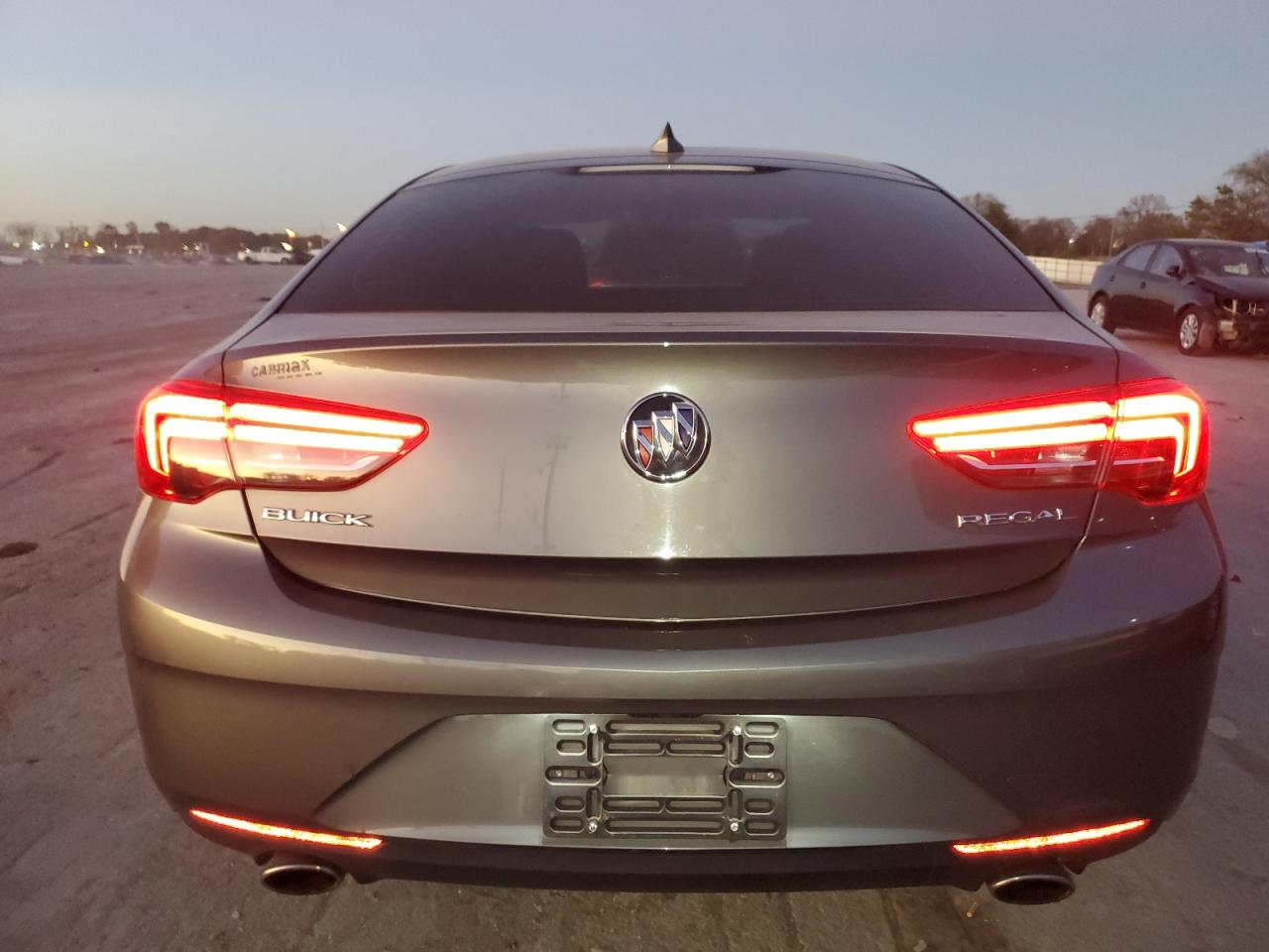 2018 Buick Regal - Image 6