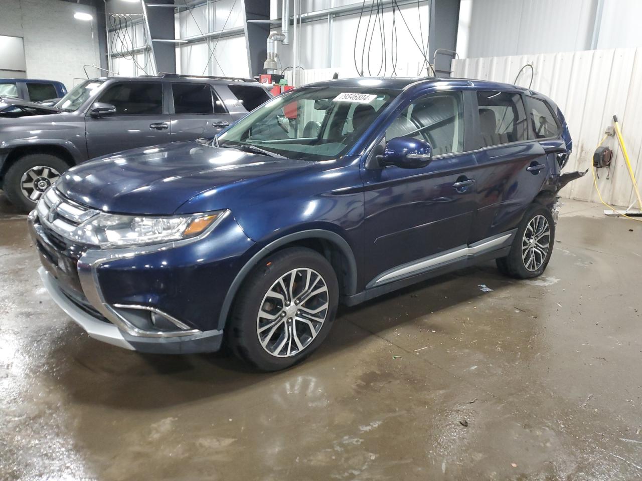 2017 Mitsubishi Outlander - Image 1