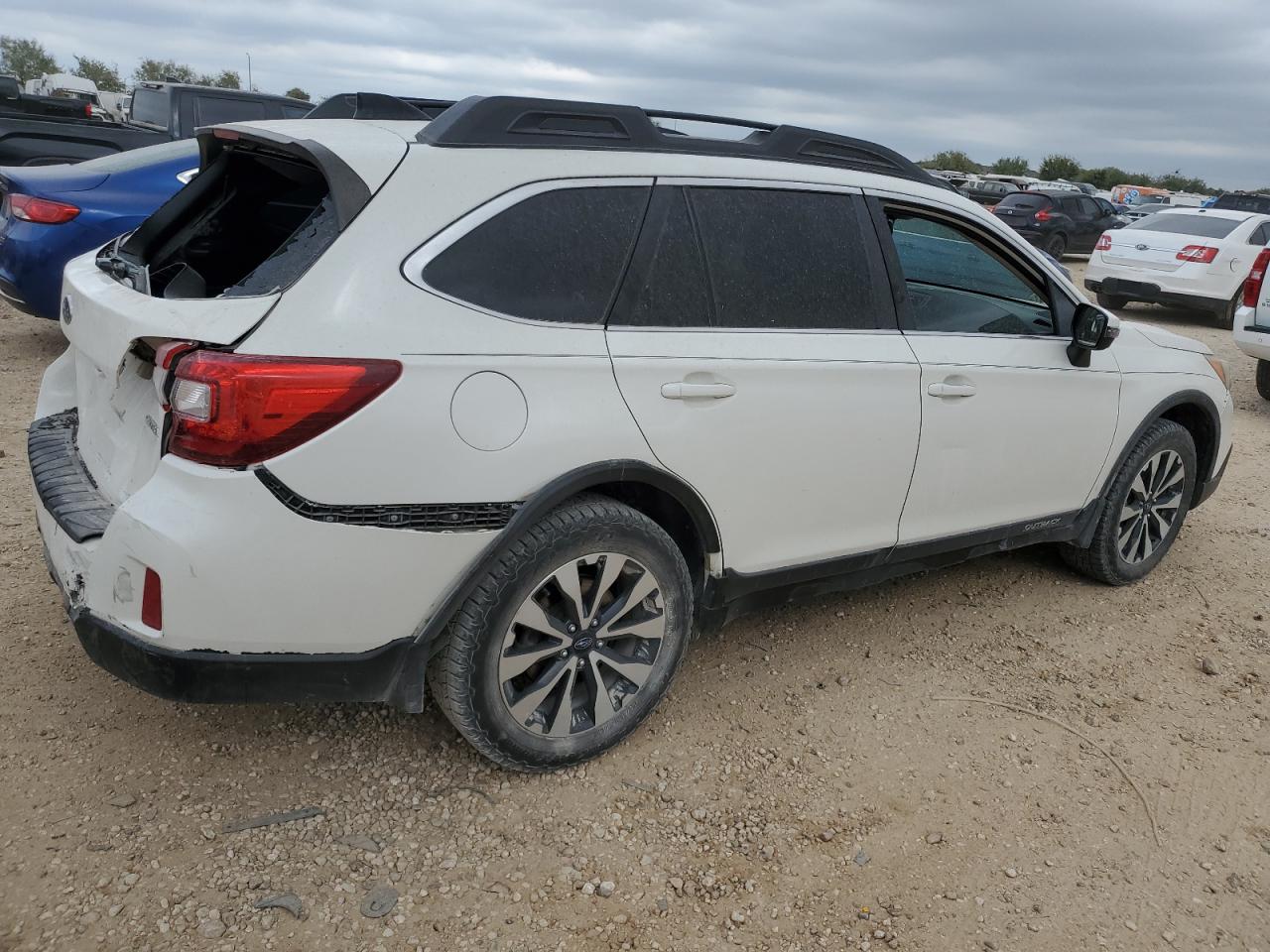 VIN 4S4BSBNC6G3302415 2016 SUBARU OUTBACK no.3