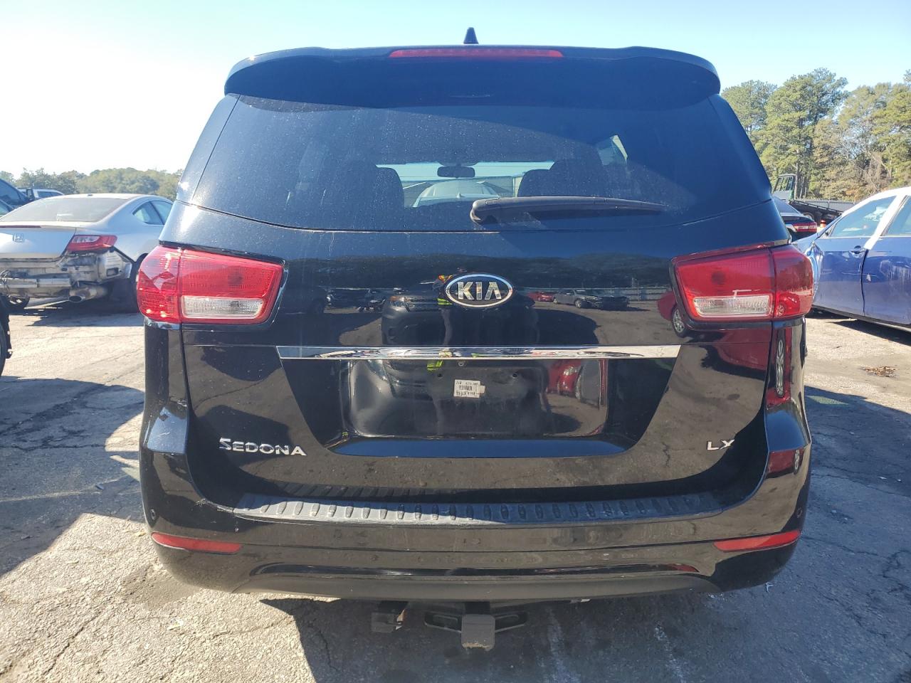 2017 Kia Sedona - Image 6
