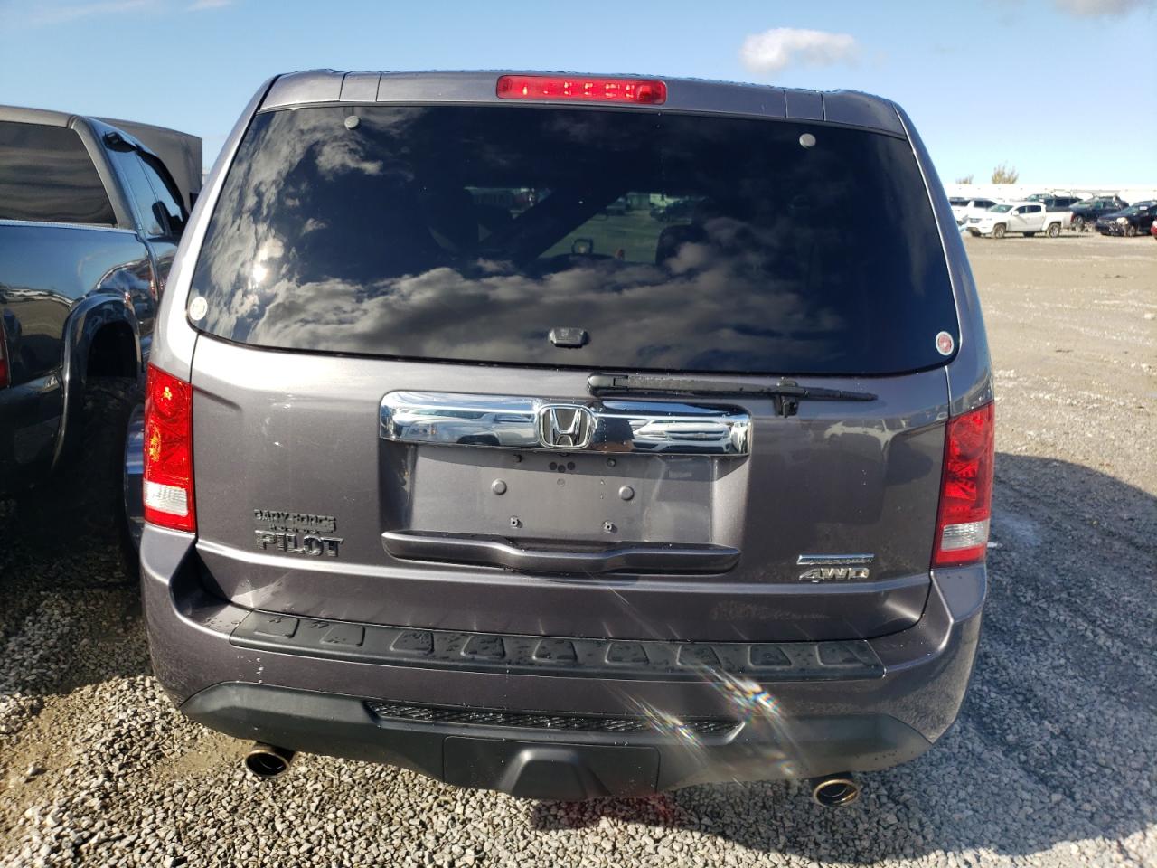 VIN 5FNYF4H34FB046450 2015 HONDA PILOT no.6