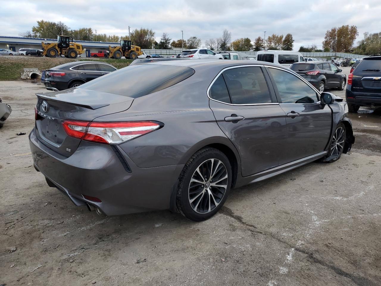 VIN 4T1B11HK5JU543450 2018 TOYOTA CAMRY no.3