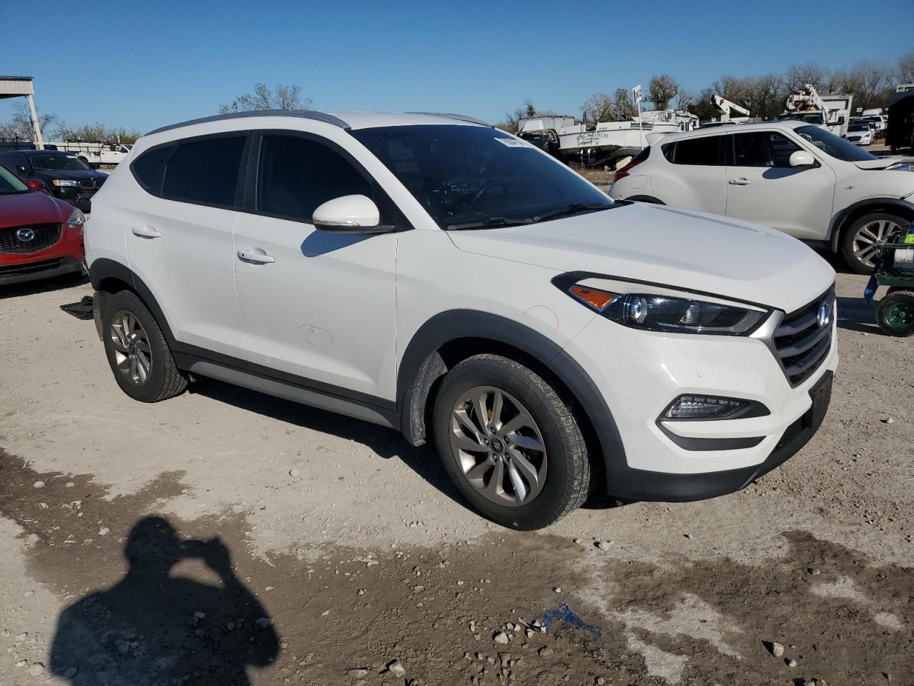 2017 Hyundai Tucson - Image 4