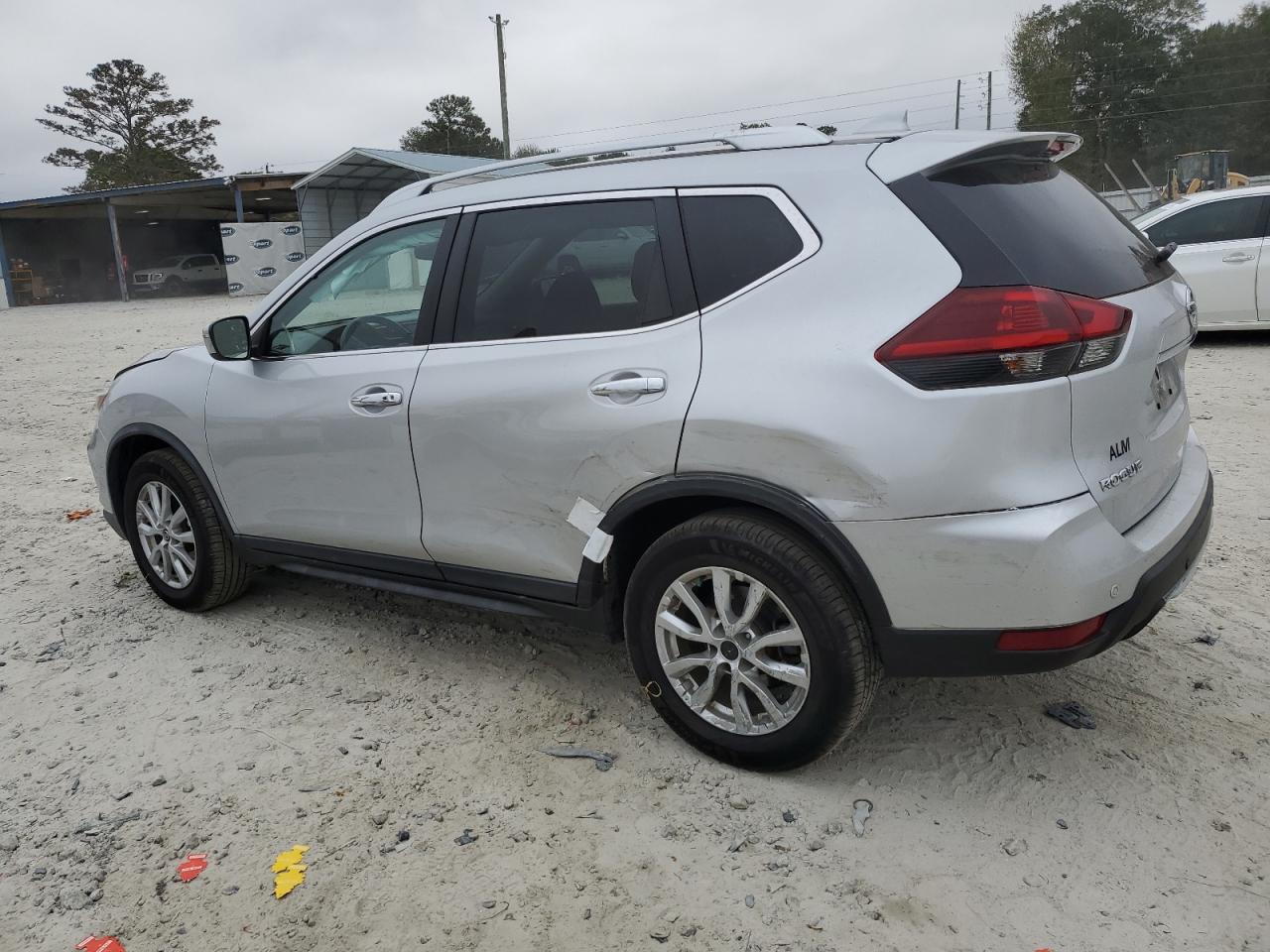 2020 Nissan Rogue - Image 2